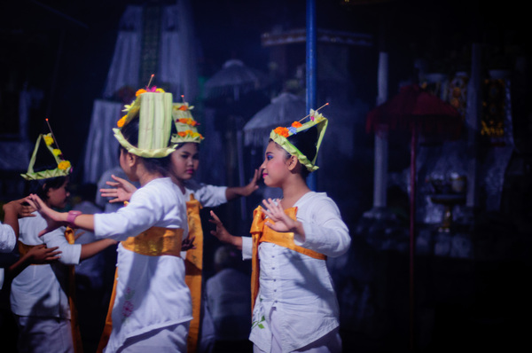 I was invited to attend the annual full moon festival at a Hindu family temple. Really wonderful.

