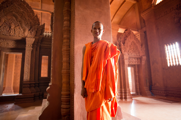 Temples and people.
