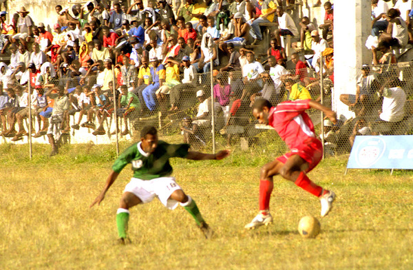 Jekob and I spent a sunny afternoon watching some genuinely 
great soccer during the Province of Origin semi-finals, which
pitted long-time rivals Shefa and Tafea provinces.
Tafea won in a shoot-out following a tightly contested match
that ended with the score tied at 2-2.

