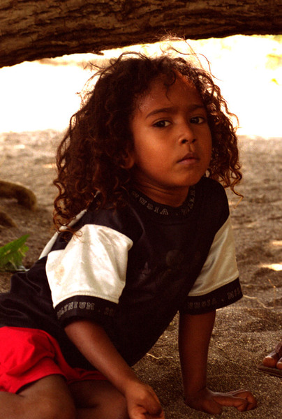 When I was in Sola, I stayed in the guest house run by Robert and Sara.
Their oldest boy displays a stunning mix of Melanesian and Polynesian
attributes that make all of the locals so beautiful.
