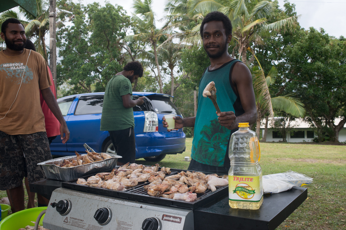 Some shots from a fund-raising event to help victims of cyclone Winston.
