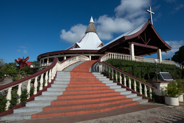 Shots taken on a free-time stroll around Nuku'alofa.
