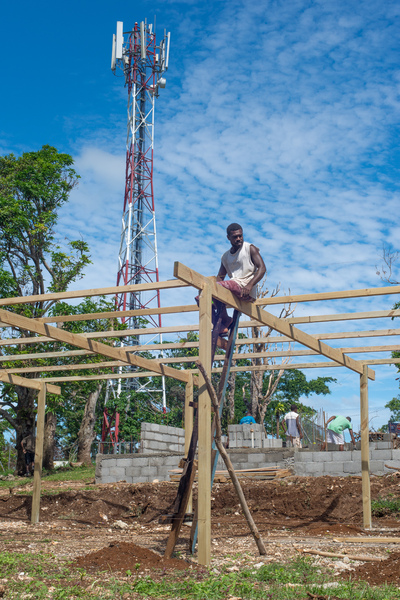 Building a new rent house on the lot.
