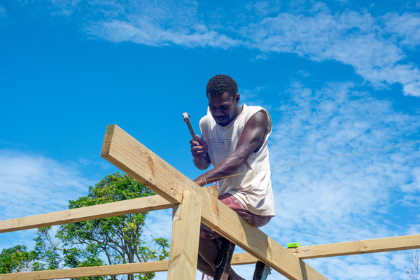 Building a new rent house on the lot.

