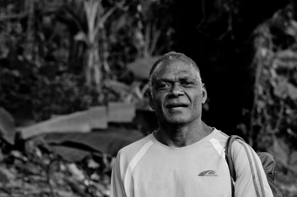 Shots taken on a long walk through the environs of the Tagabe river.
