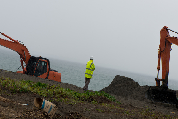 An historic day for Vanuatu: Landing operations for its first undersea fibre-optic cable.
