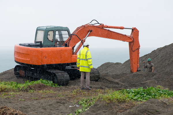 An historic day for Vanuatu: Landing operations for its first undersea fibre-optic cable.
