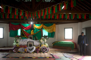 The body of President Baldwin Lonsdale lies in the State House Nakamal.
