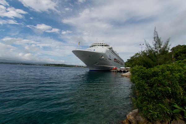 A series taken at Port Vila's wharfside.
