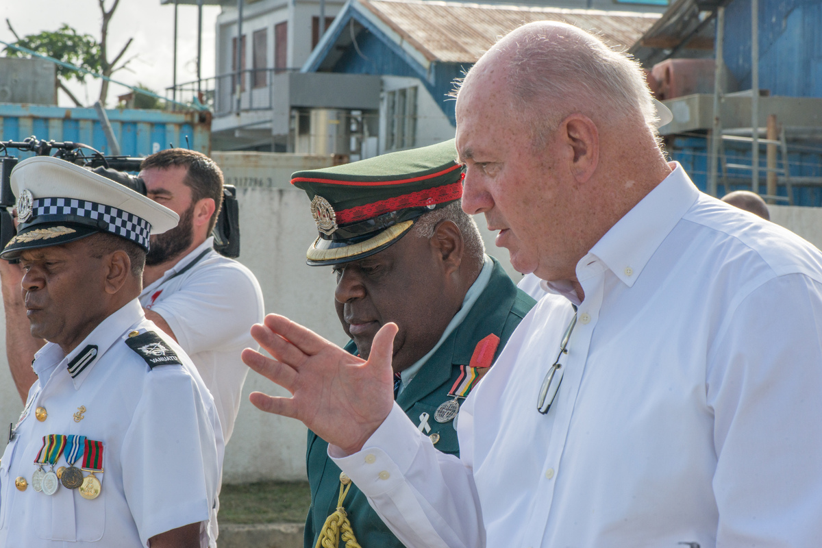 Governor General of Australia Peter Cosgrove visits the Mala naval base and inspects the Vanuatu Police Maritime Wing.
