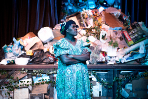 Evelyn George as the reluctant landlady.
