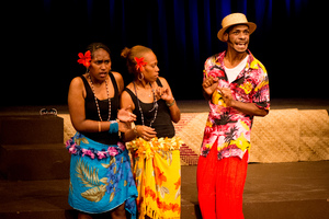 First round of shots from Wan Smolbag Theatre's production of Laef i Swit.
