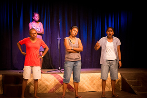 First round of shots from Wan Smolbag Theatre's production of Laef i Swit.

