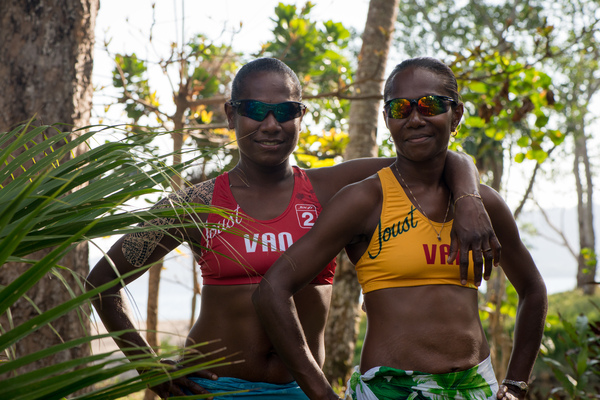 Another round with the beach volleyball team down at Mele beach.
