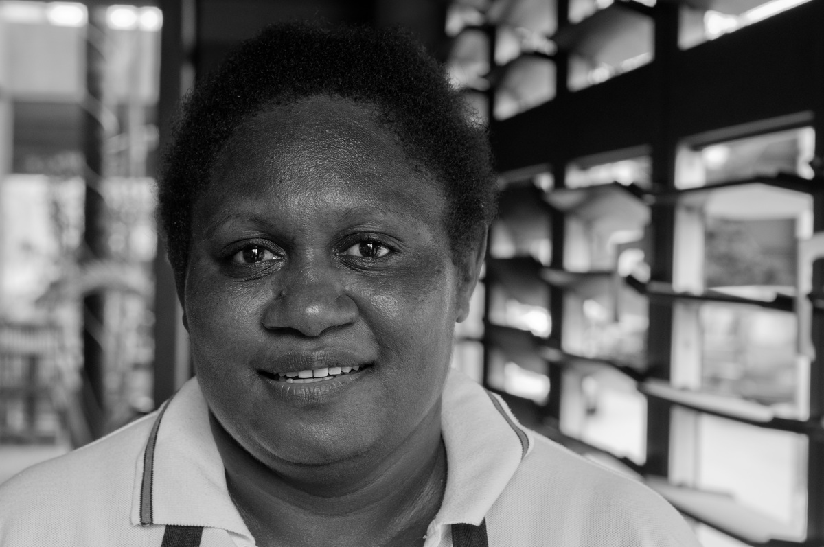 This woman makes the best coffee in Port Vila.
