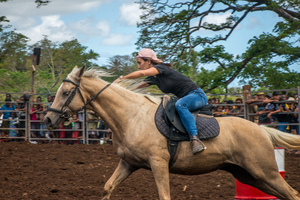 Port Vila residents gathered to watch a bit of the Wild West on Saturday in what everyone hopes is the first annual Port Vila Rodeo.
