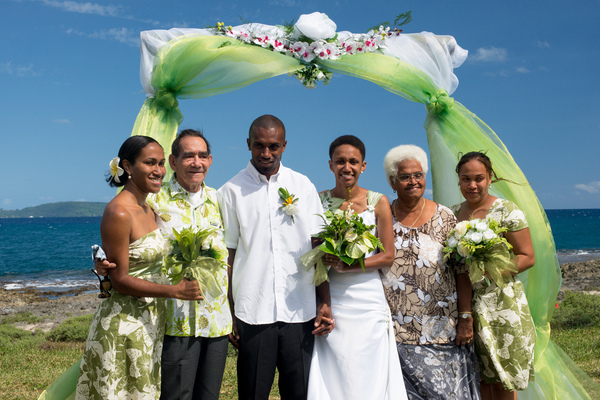 Wedding service near Mele.
