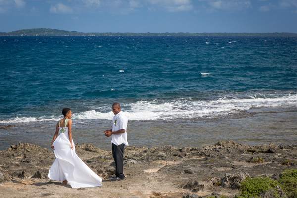 Wedding service near Mele.
