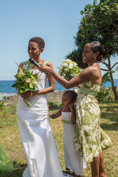 Wedding service near Mele.
