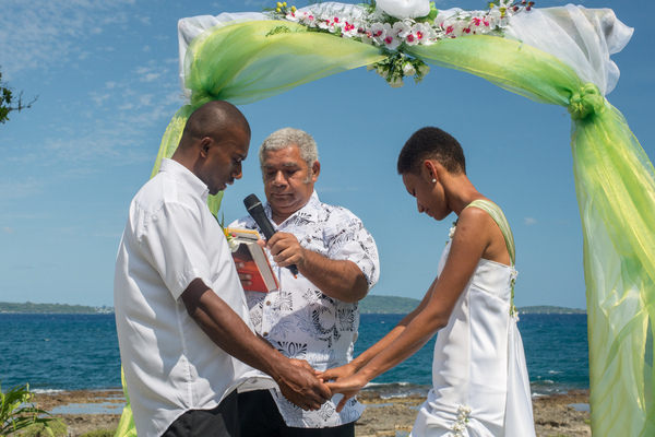 Wedding service near Mele.
