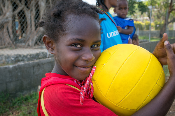 In the aftermath of cyclone Pam, children and volunteers in the Freswota neighbourhood of Port Vila spent a day at play thanks to a recreation kit from UNICEF. Play contributes significantly to children's recovery and adjustment in post-emergency situations.
