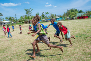In the aftermath of cyclone Pam, children and volunteers in the Freswota neighbourhood of Port Vila spent a day at play thanks to a recreation kit from UNICEF. Play contributes significantly to children's recovery and adjustment in post-emergency situations.
